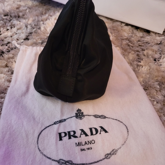 POUCH OR COSMETIC POUCH - Picture 3 of 9